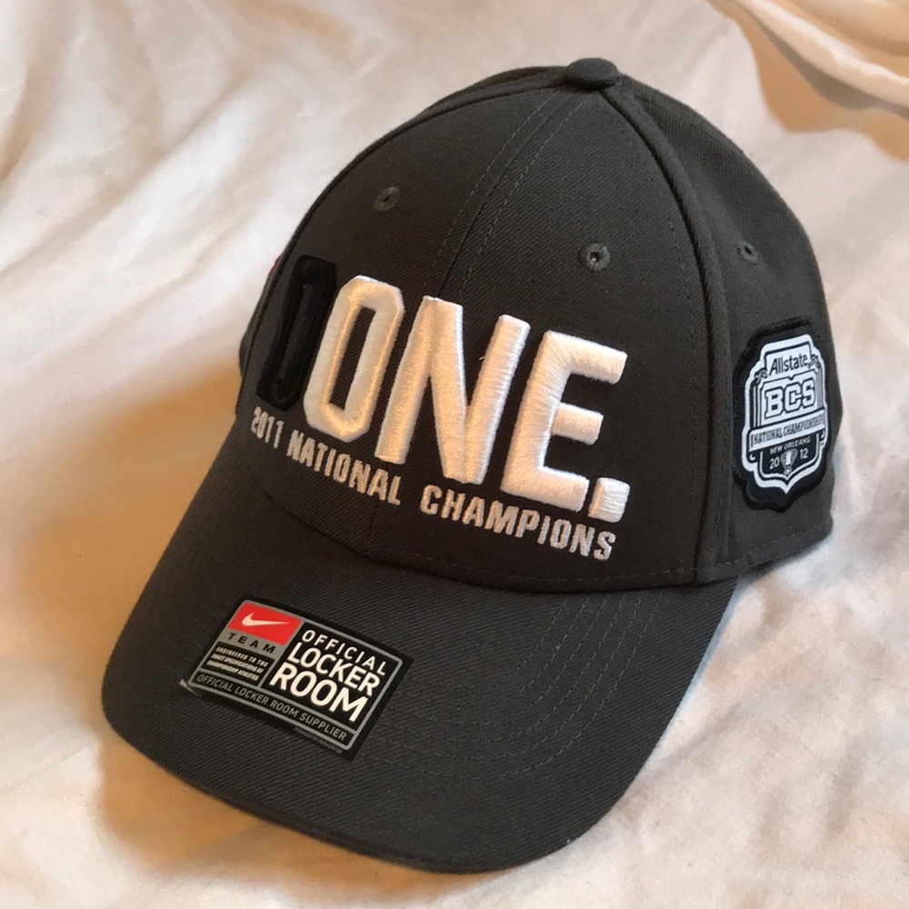 Alabama 2011 National Champions Locker Room Hat